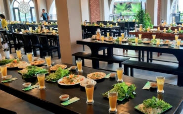 Nhà hàng phù hợp tổ chức liên hoan cuối năm tại TP.HCM – Không gian ấm cúng, món ngon dễ ăn